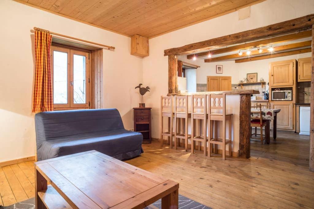 Appartement Spacieux Proche Des Telecabines Et Du Centre Ville Avec Jardin Prive سا جيرفي لي با المظهر الخارجي الصورة